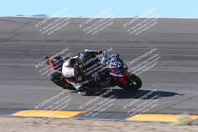 media/Dec-10-2023-SoCal Trackdays (Sun) [[0ce70f5433]]/Bowl (1020am)/